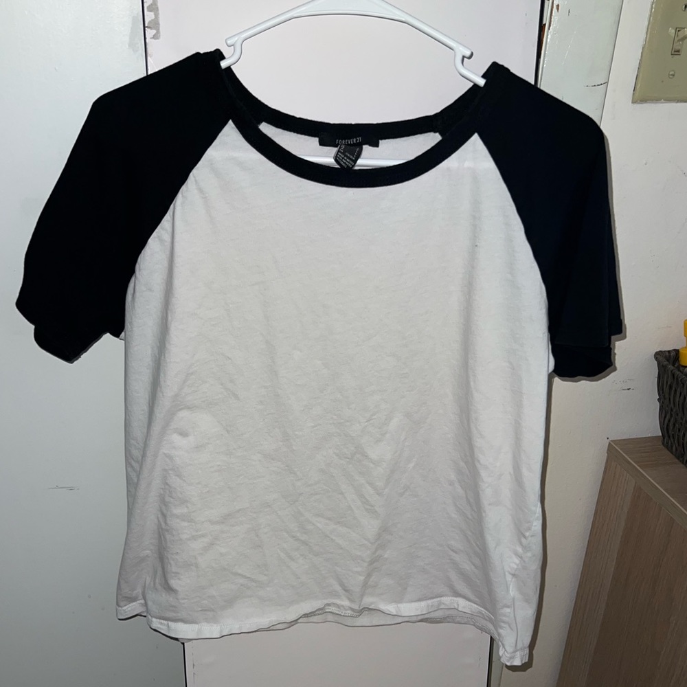 Forever 21 Short Sleeve Tee